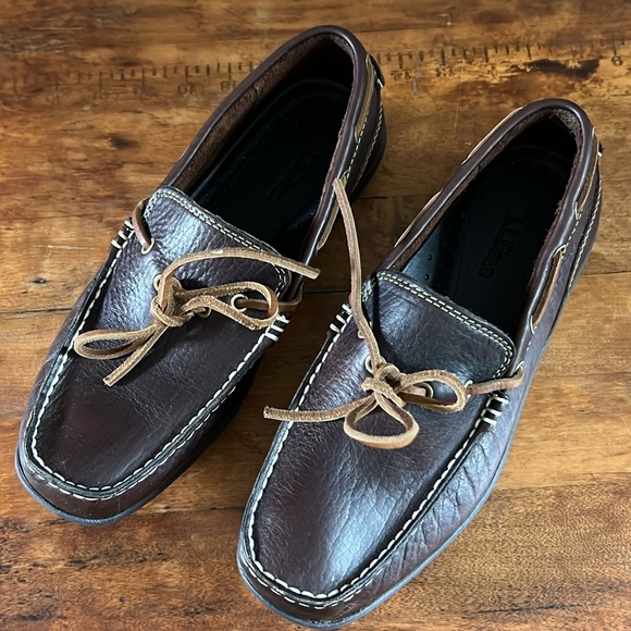 LL Bean Handsewn Moccasins, Camp Moc NWOB - Picture 6 of 17